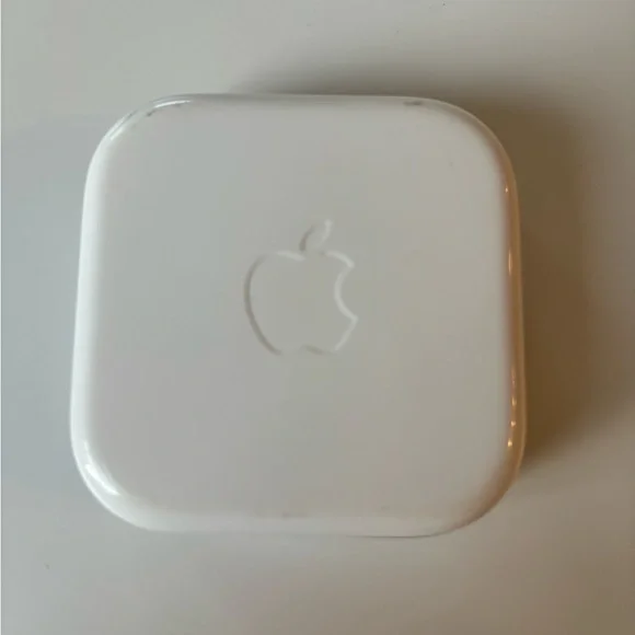 Apple earplugs with 35 mm connector - Picture 2 of 4